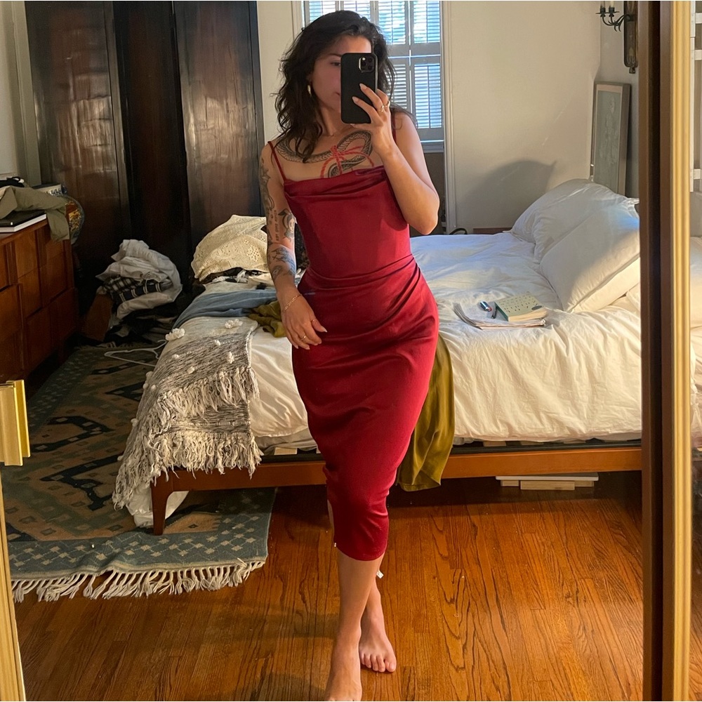 HOUSE OF CB - Anja Dress in Wine